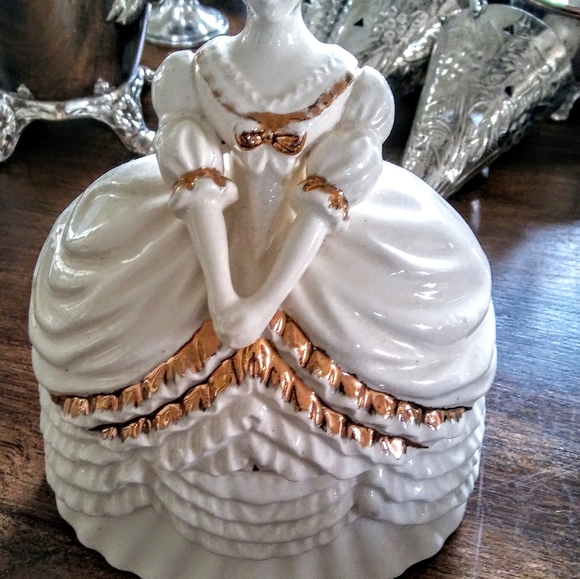 Victorian Lady Bisque Trinket Box So Beautiful! - Picture 6 of 6